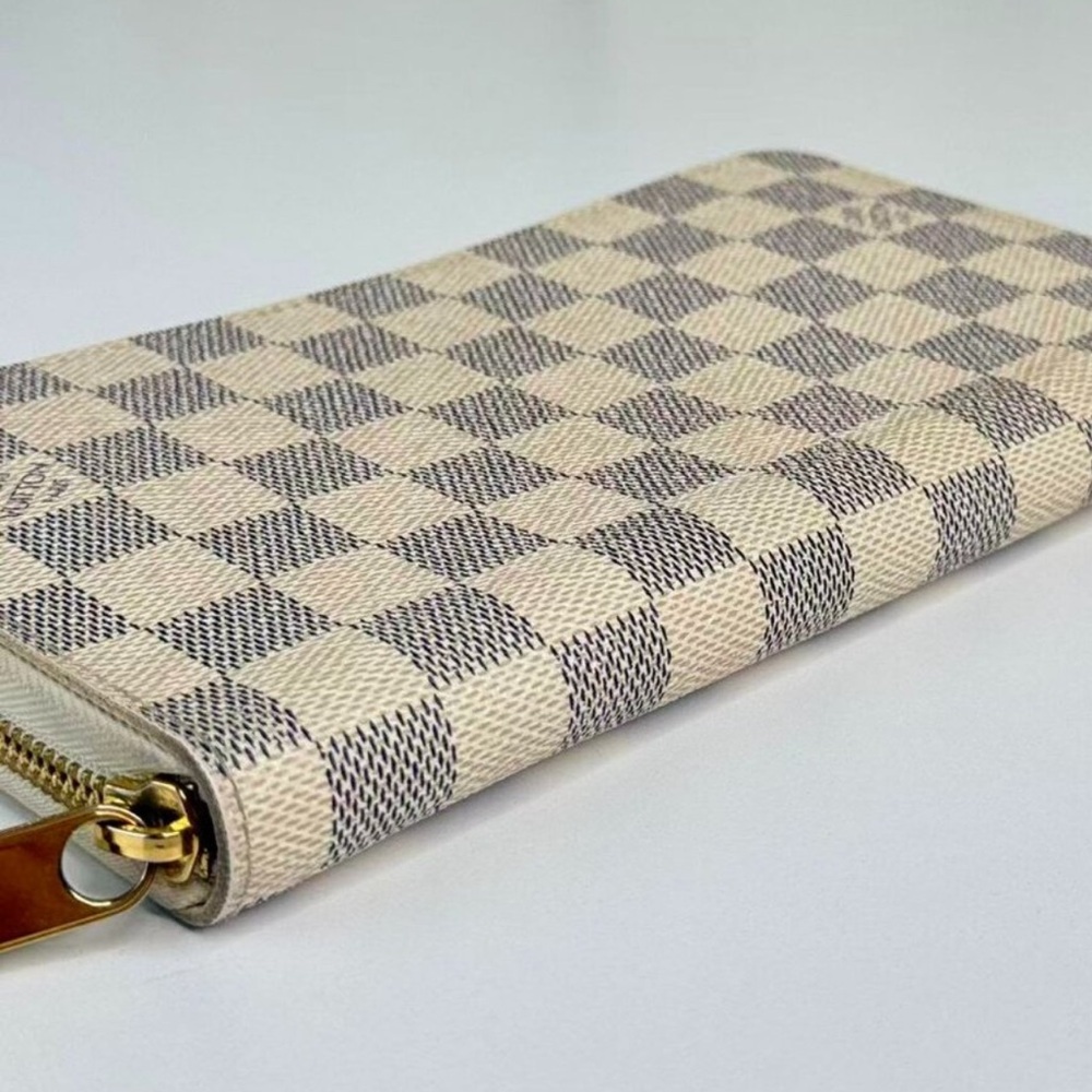 Louis Vuitton Damier Azur Wallet with Gold Accent - Picture 5 of 11